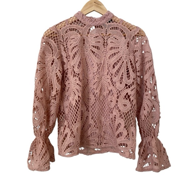 G By Giuliana Black Label Lace Blouse NWT Size XS Pink Bell Sleeve Floral Cami - Picture 2 of 8